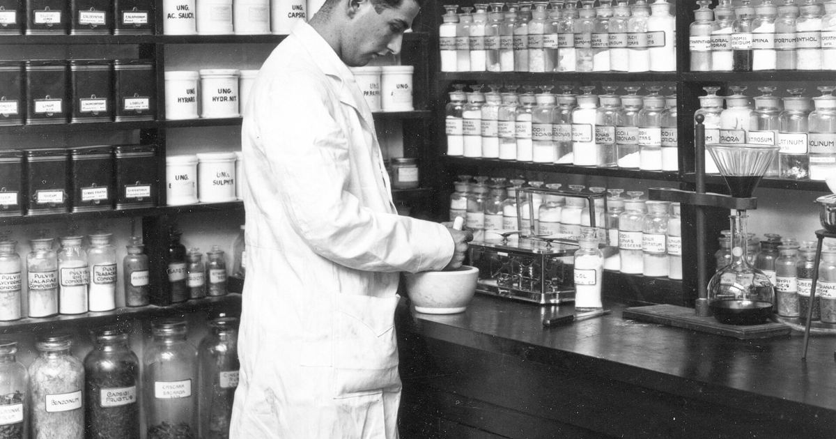Pharmacy Compounding vs. FDA Approval: Risks and Quality Standards